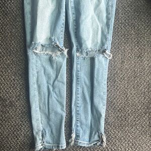 American eagle skinny light wash ripped jeans